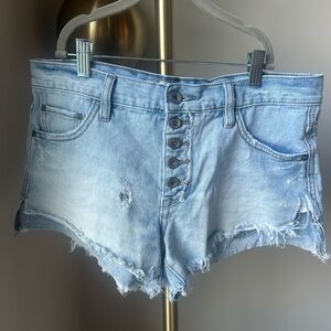 FREE PEOPLE distressed denim shorts size 26